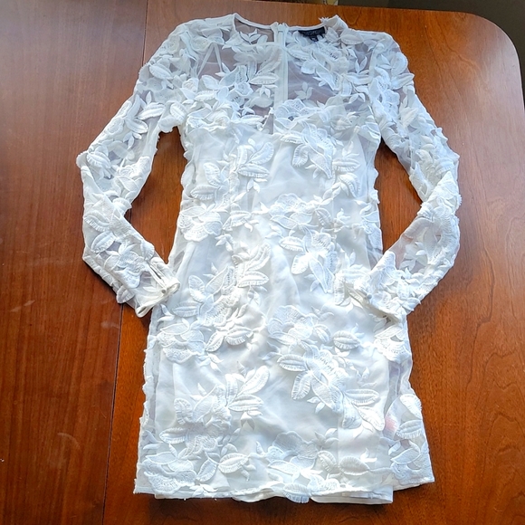 Topshop Longsleeve White Floral Applique Mini Dress - Picture 5 of 10